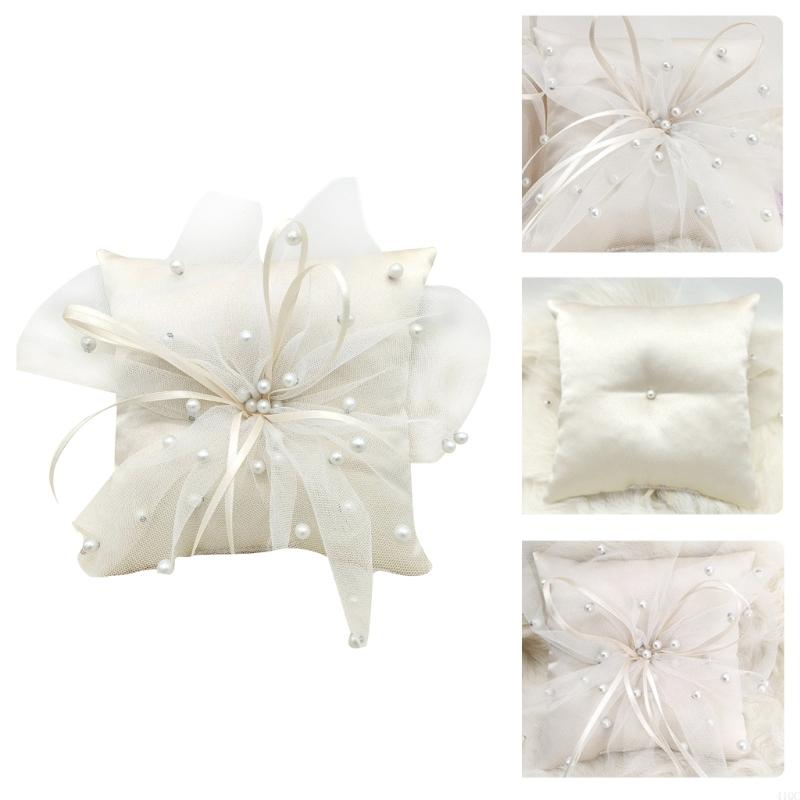 وسادة حامل حلقات بيضاء مصنوعة  - مراجعة Ring Bearer Pillow وسعره