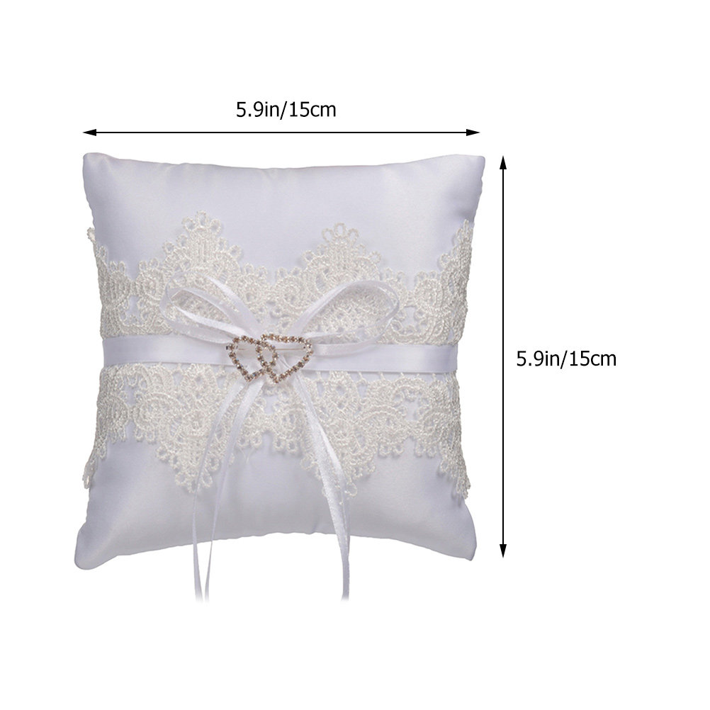 وسادة حاملة الخاتم الساحرة لحف - مراجعة Ring Bearer Pillow وسعره