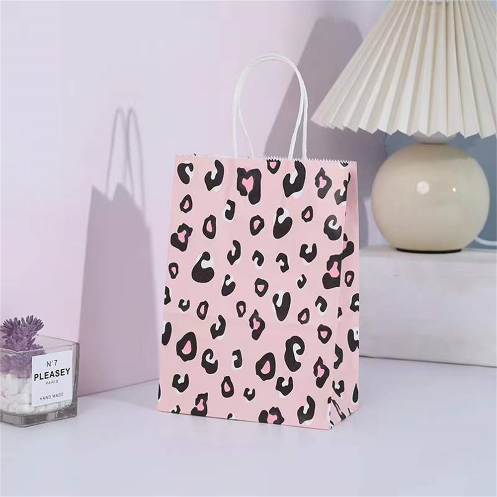 أكياس ورقية للتغليف لهدايا أعي - مراجعة Wedding Zoo وسعره